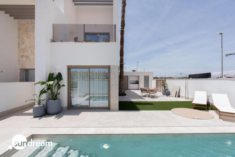 g_42737-20-28 Villas de nueva construcción con piscina privada en Serena Golf-Los Alcázares