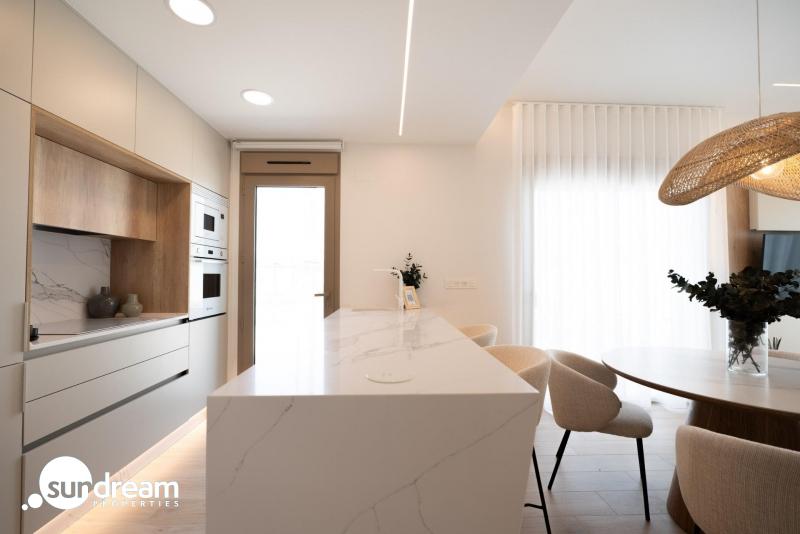 Villas de nueva construcción con piscina privada en Serena Golf-Los Alcázares