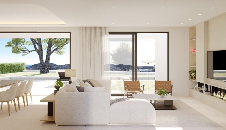 Villa de 4 dormitorios con piscina privada a la venta en Finestrat.