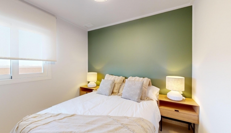 Ático de 3 dormitorios con solarium privado a la venta en El Raso(Guardamar del Segura)