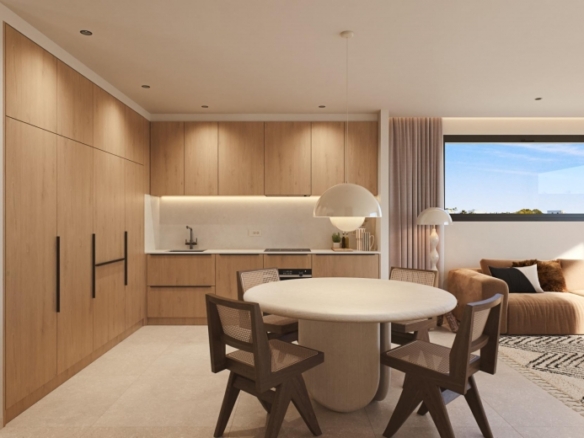 Ático de 3 dormitorios con solárium privado y vistas al mar en el prestigioso Resort de Golf Las Colinas (Alicante)