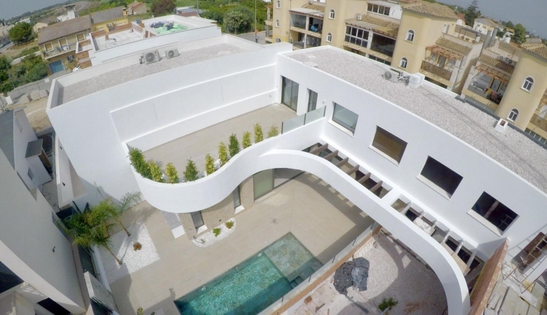 Villa de 2 plantas con 3 dormitorios a la venta en Heredades-Rojales