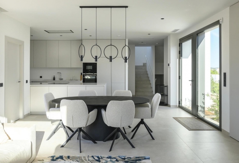 Villa exclusiva de 3 dormitorios a la venta en el prestigioso Resort de Golf Las Colinas(Alicante)