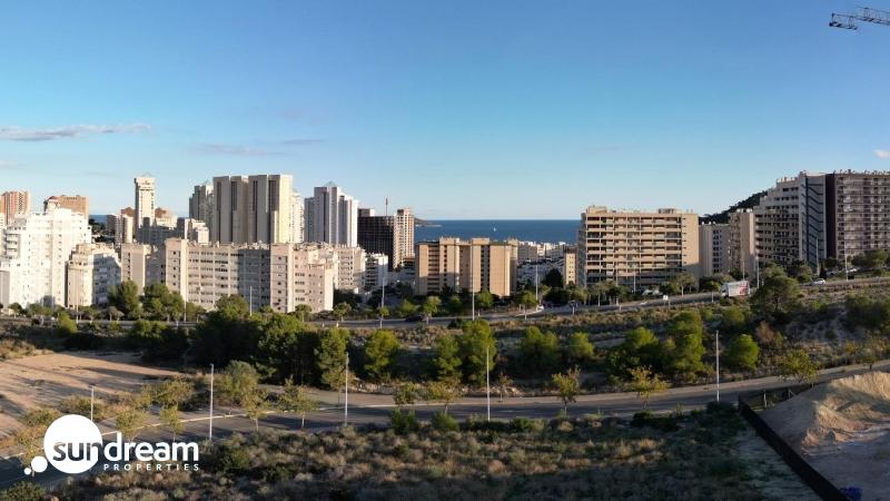 g_42999-20-17 Ático de 3 dormitorios con solarium y piscina privada a 900m. de la playa en Villajoyosa