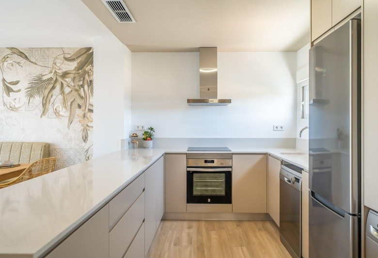 Bungalow de planta alta con 2 dormitorios y solarium privado en Vistabella Golf(Orihuela)