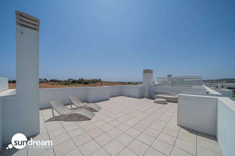g_43071-6-4 Bungalow de planta alta con 2 dormitorios y solarium privado en Vistabella Golf(Orihuela)