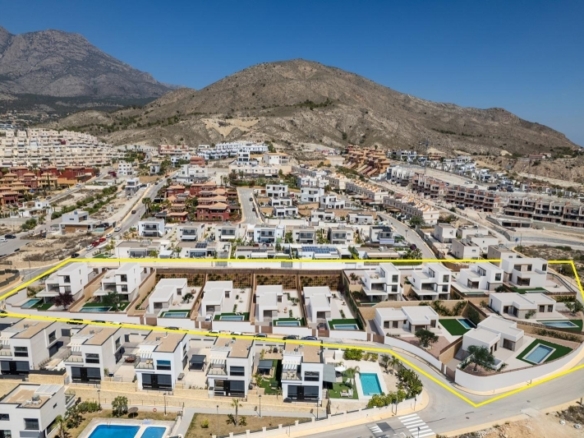 Villa independiente en una planta de 3 dormitorios con excelentes vistas panorámicas en Balcón de Finestrat