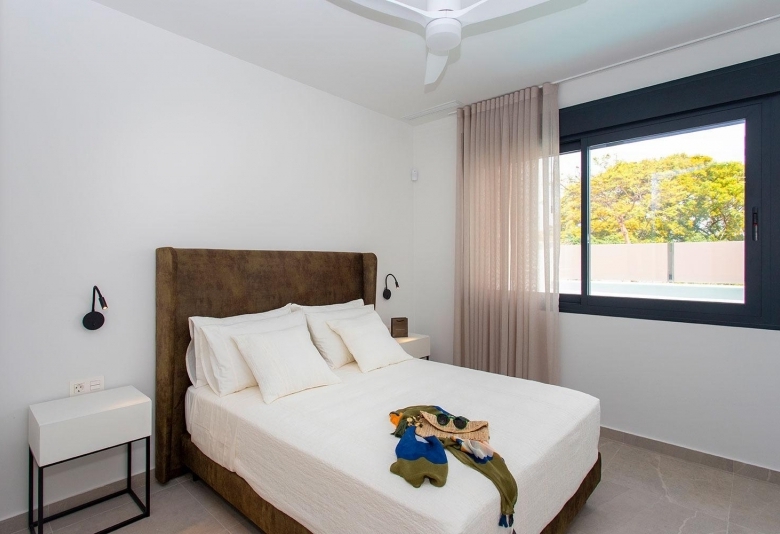 VILLAS PAREADAS EN UNA SOLA PLANTA DE NUEVA CONSTRUCCIÓN EN SUCINA