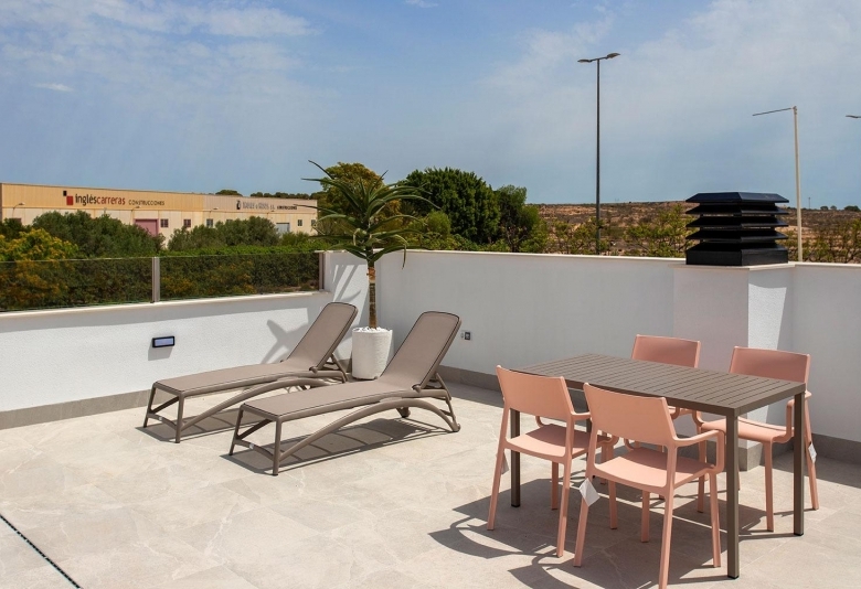 VILLAS PAREADAS EN UNA SOLA PLANTA DE NUEVA CONSTRUCCIÓN EN SUCINA