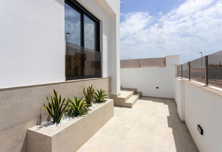 VILLAS PAREADAS EN UNA SOLA PLANTA DE NUEVA CONSTRUCCIÓN EN SUCINA