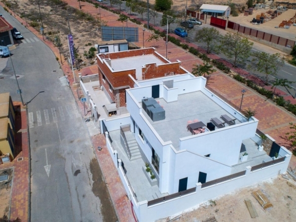 VILLAS PAREADAS EN UNA SOLA PLANTA DE NUEVA CONSTRUCCIÓN EN SUCINA