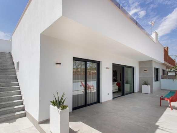 VILLAS PAREADAS EN UNA SOLA PLANTA DE NUEVA CONSTRUCCIÓN EN SUCINA