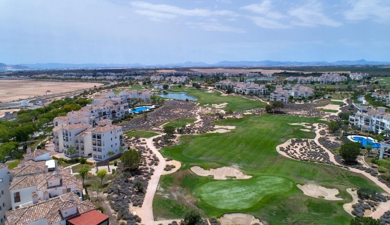 VILLAS PAREADAS EN UNA SOLA PLANTA DE NUEVA CONSTRUCCIÓN EN SUCINA