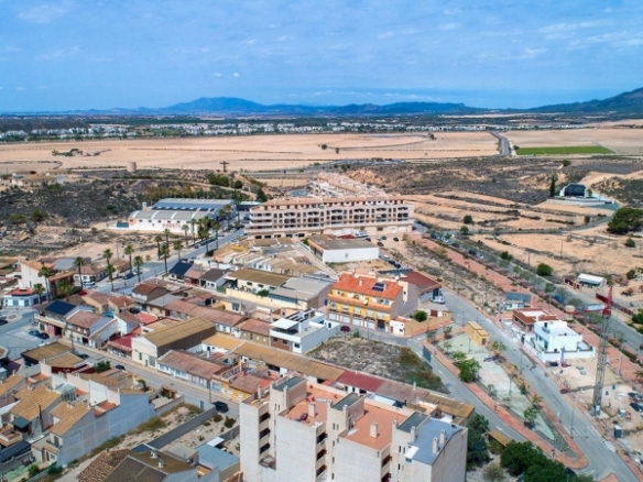 VILLAS PAREADAS EN UNA SOLA PLANTA DE NUEVA CONSTRUCCIÓN EN SUCINA