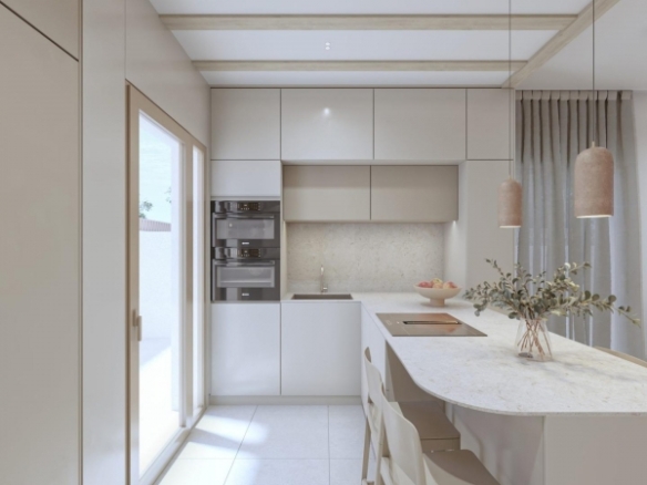 Bungalow de planta alta con 2 dormitorios y piscina privada a la venta en Pilar de la Horadada.