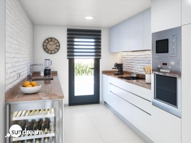 Chalet independiente de 3 dormitorios con piscina privada y solarium en San Fulgencio(Alicante)