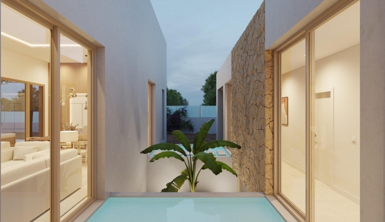 Villa de 4 dormitorios con piscina privada en parcela de 11000m2 a la venta en Benejuzar(Alicante)
