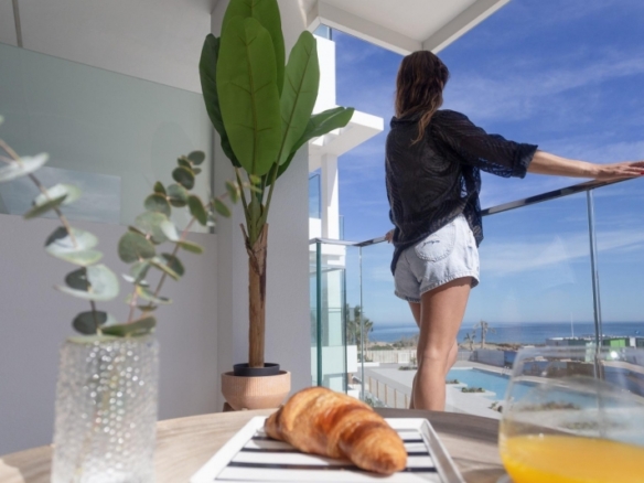Ático de 2 dormitorios a escasos metros del mar a la venta en Denia(Alicante)