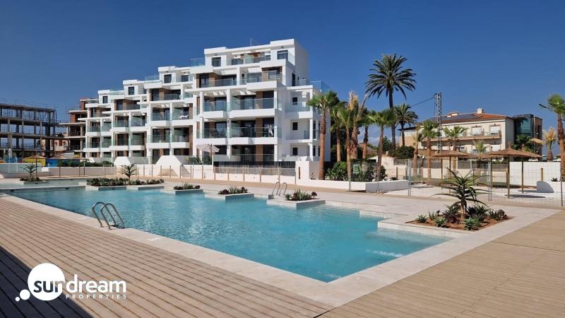 Ático de 2 dormitorios a escasos metros del mar a la venta en Denia(Alicante)