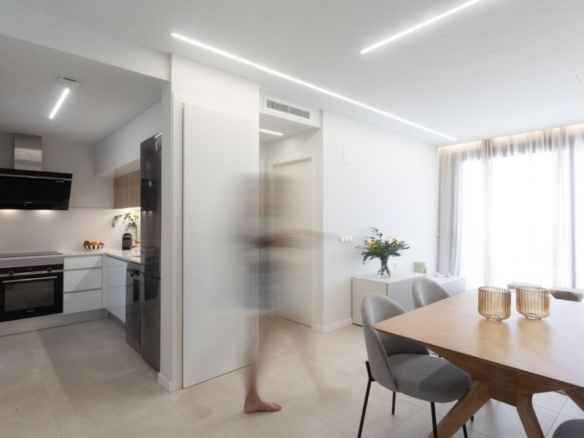 Ático de 2 dormitorios a escasos metros del mar a la venta en Denia(Alicante)