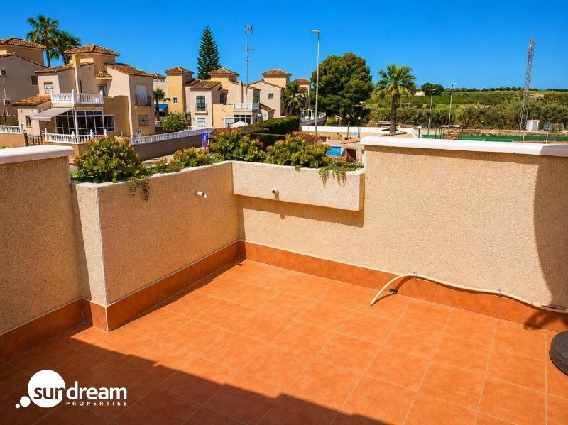 g_43303-65-22 Encantadora vivienda de esquina con 2 dormitorios y orientación sur en Montebello – Algorfa.