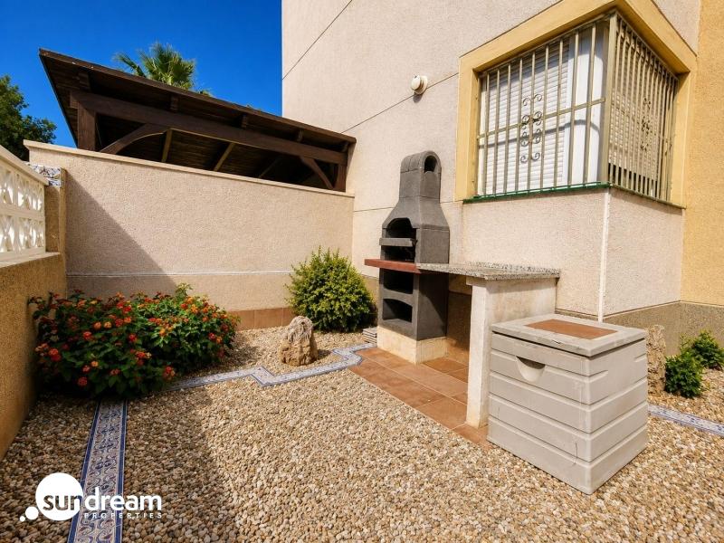 g_43303-65-25 Encantadora vivienda de esquina con 2 dormitorios y orientación sur en Montebello – Algorfa.