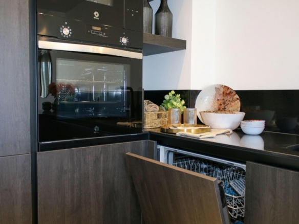 Villa pareada de 3 dormitorios con piscina privada a la venta en La Finca Golf Resort, Algorfa