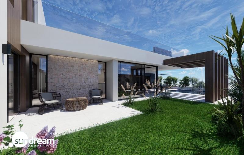 g_43319-9-4 Exclusiva villa con 3 dormitorios y piscina privada en primera línea de lago en Santa Rosalia Lake and Life Resort