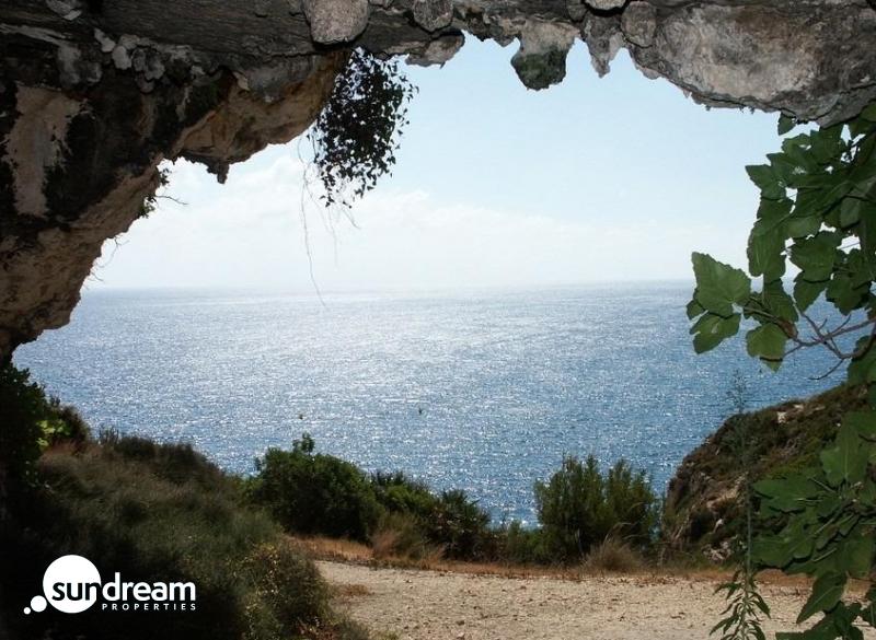 Villa de lujo de 4 dormitorios con piscina infinity y vistas al mar a la venta en Benitachell