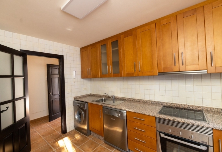 Villa independiente de estilo mediterráneo con 3 dormitorios a la venta en Fuente Alamo – Murcia
