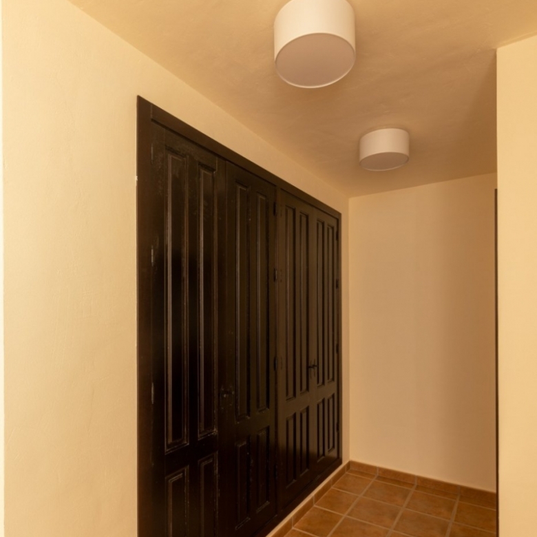 Villa independiente de estilo mediterráneo con 3 dormitorios a la venta en Fuente Alamo – Murcia