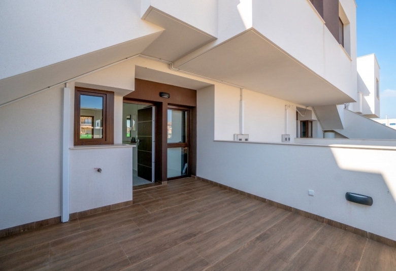 RESIDENCIAL CON BUNGALOWS CON PISCINA COMUNITARIA EN SAN PEDRO DEL PINATAR!!!