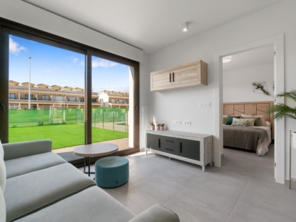 RESIDENCIAL CON BUNGALOWS CON PISCINA COMUNITARIA EN SAN PEDRO DEL PINATAR!!!