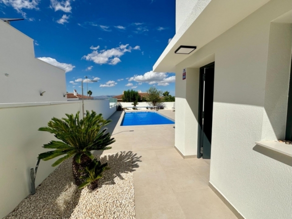 VILLA DE UNA PLANTA, TOTALMENTE PERSONALIZABLE EN CIUDAD QUESADA