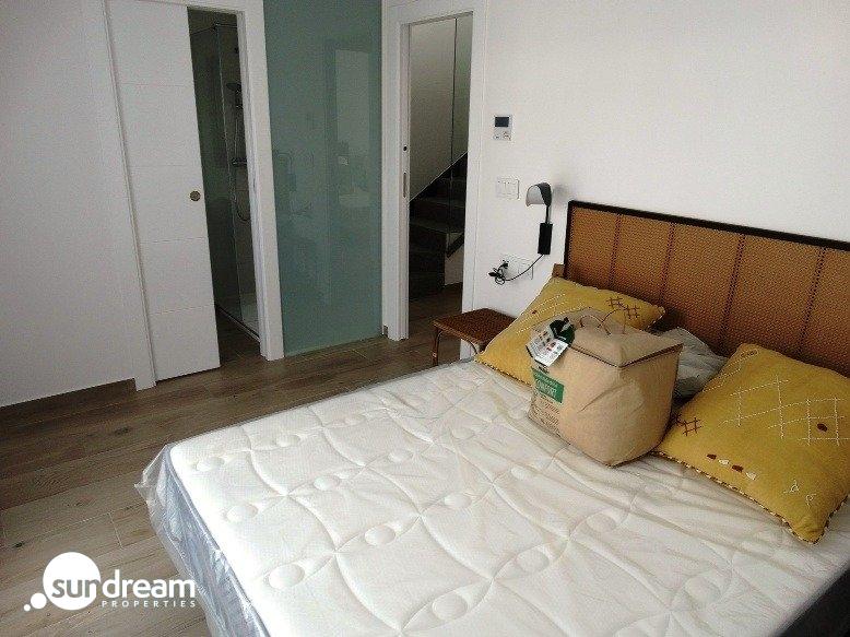 VILLA PAREADA DE NUEVA CONSTRUCCIÓN EN PILAR DE LA HORADADA