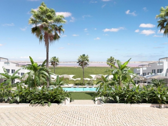 BUNGALOW DE PLANTA ALTA CON 2 DORM. CON VISTAS A LA LAGUNA ROSA EN LOS BALCONES(TORREVIEJA)