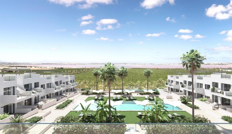 BUNGALOW DE PLANTA ALTA CON 2 DORM. CON VISTAS A LA LAGUNA ROSA EN LOS BALCONES(TORREVIEJA)