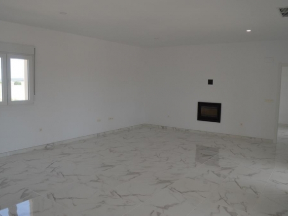 VILLA DE ESTILO TRADICIONAL DE NUEVA CONSTRUCCIÓN DE 4 DORMITORIOS EN PINOSO