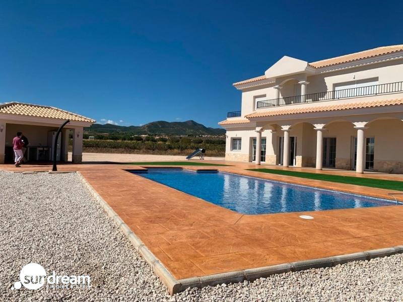 g_39829-11-2 VILLA DE ESTILO TRADICIONAL DE NUEVA CONSTRUCCIÓN DE 4 DORMITORIOS EN PINOSO