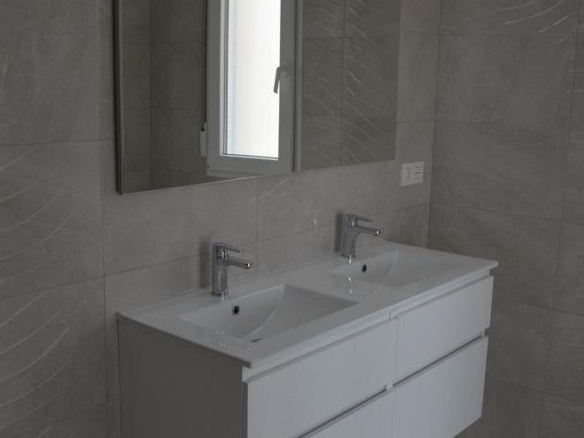 VILLA DE ESTILO TRADICIONAL DE NUEVA CONSTRUCCIÓN DE 4 DORMITORIOS EN PINOSO