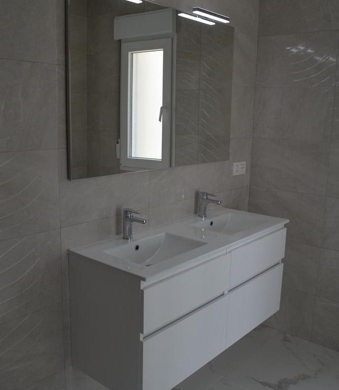 VILLA DE ESTILO TRADICIONAL DE NUEVA CONSTRUCCIÓN DE 4 DORMITORIOS EN PINOSO
