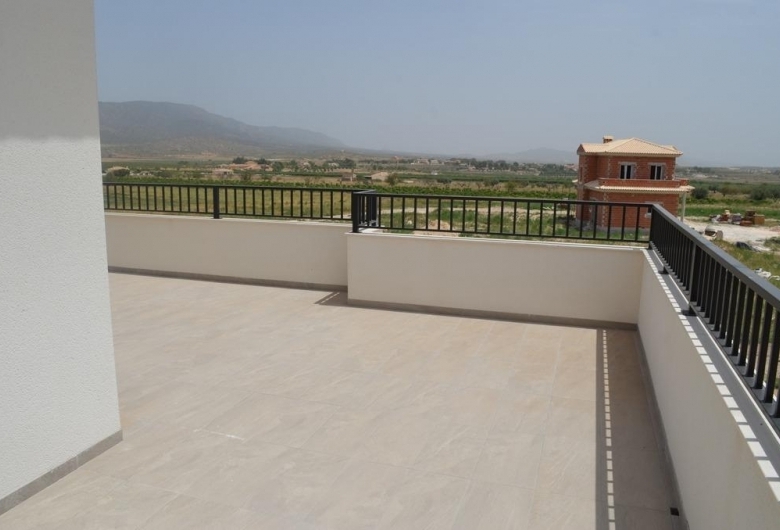 VILLA DE ESTILO TRADICIONAL DE NUEVA CONSTRUCCIÓN DE 4 DORMITORIOS EN PINOSO