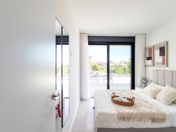 NUEVO COMPLEJO RESIDENCIAL DE APARTAMENTOS DE 2 DORMITORIOS CON VISTAS AL MAR EN FINESTRAT