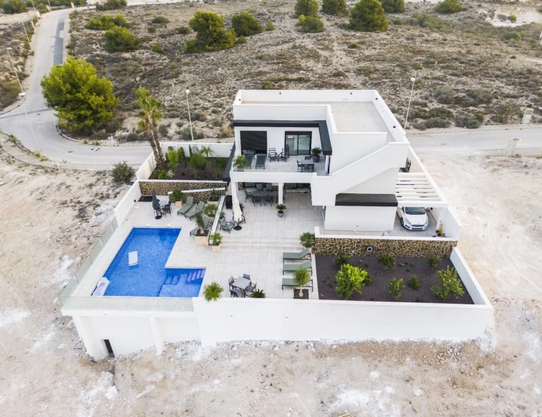 EXCLUSIVA VILLA DE LUJO DE NUEVA CONSTRUCCIÓN EN CIUDAD QUESADA(ROJALES).