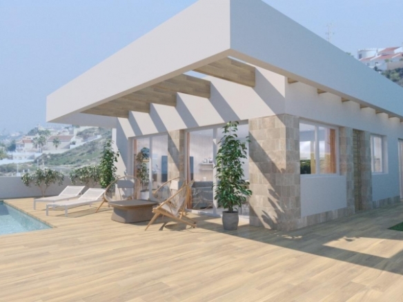 PRECIOSA VILLA DE 3 DORMITORIOS CON VISTAS AL CAMPO DE GOLF EN ROJALES
