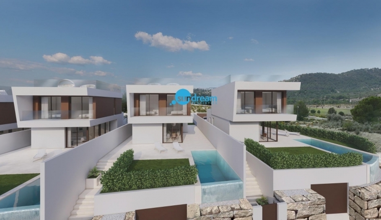 Chalet en venta con piscina privada en Finestrat