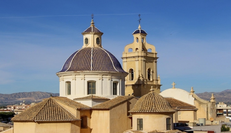 Adosados en venta en Cox con piscina comunitaria