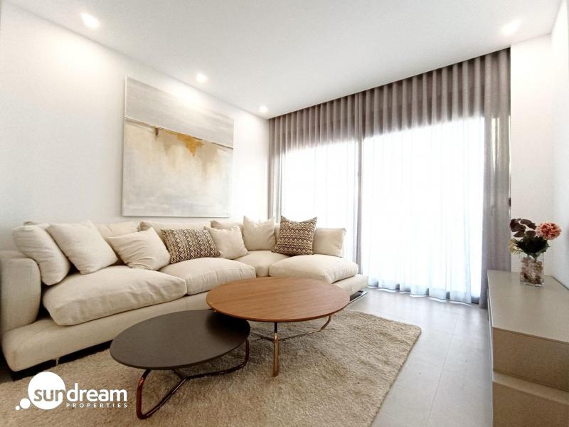Chalet adosado con piscina privada a la venta  en Benijófar(Alicante)
