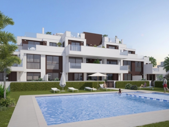 Apartamento de planta baja a la venta a 200 Metros de la Playa de Las Higuericas