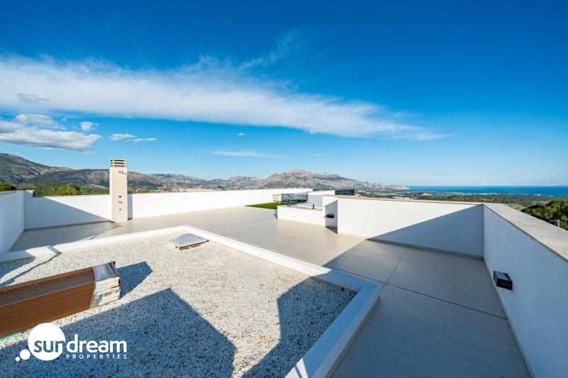 g_40114-15-10 Villa de nueva construcción de una planta y piscina privada en Polop